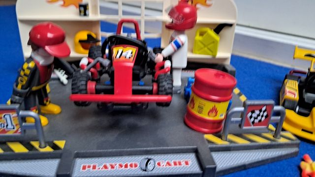Playmobil 6869 Taller de karts