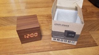 Reloj despertador Cube