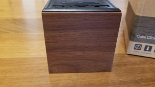 Reloj despertador Cube