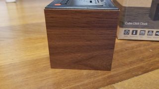 Reloj despertador Cube