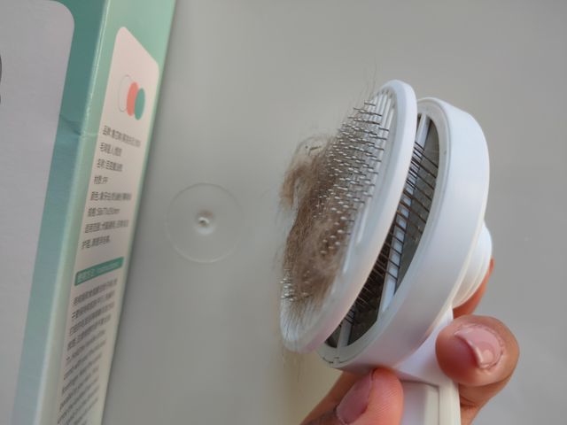Escova para remoção pelos de gato