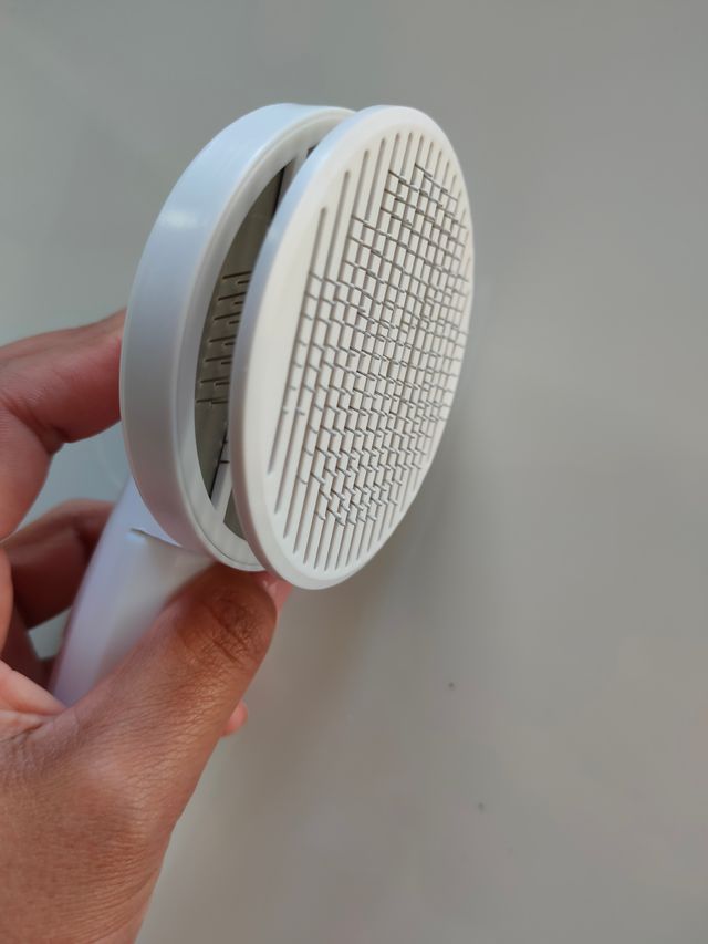 Escova para remoção pelos de gato