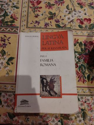 Libro de lengua latina