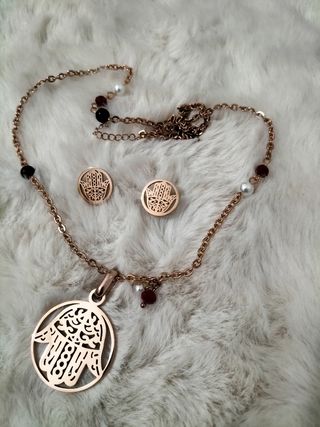 Conjunto collar y pendientes.