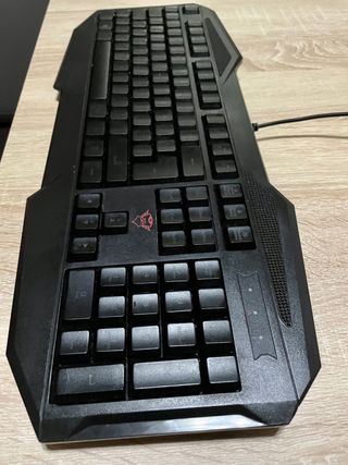 Trust GXT 830 Avonn Teclado Gaming