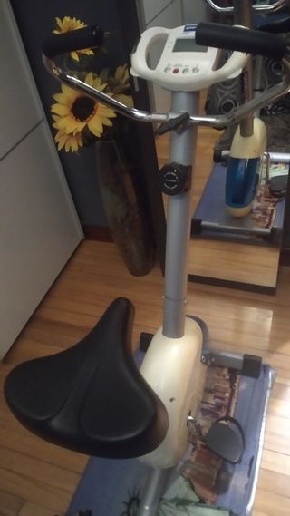 BICICLETA ESTÁTICA