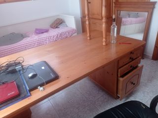 Super escritorio doble artesanal.