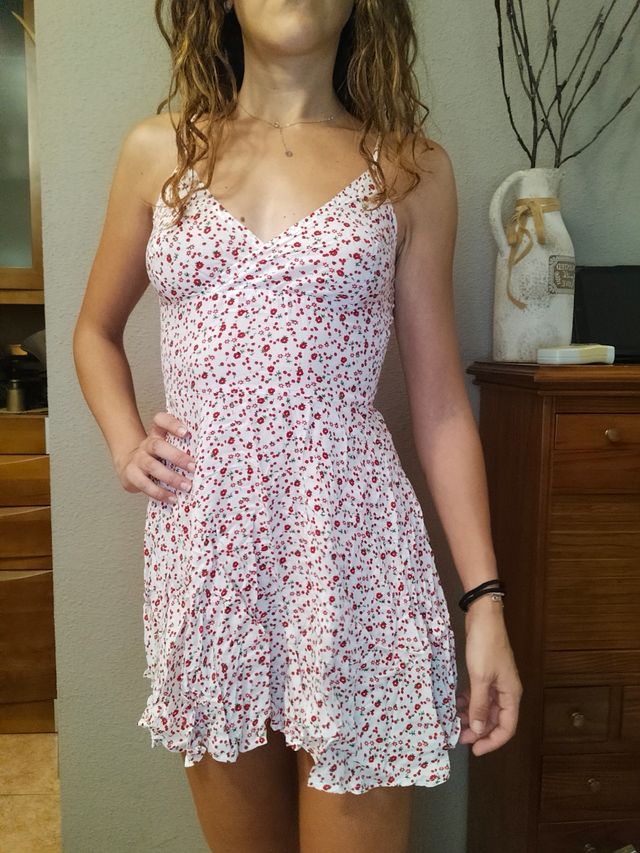 Vestido Corto Shein de segunda mano por 1,5 EUR en Madrid en WALLAPOP