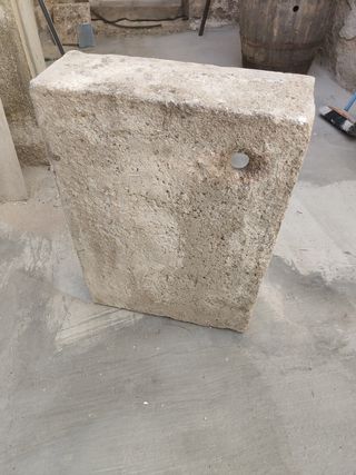 Pila de lavar antigua piedra