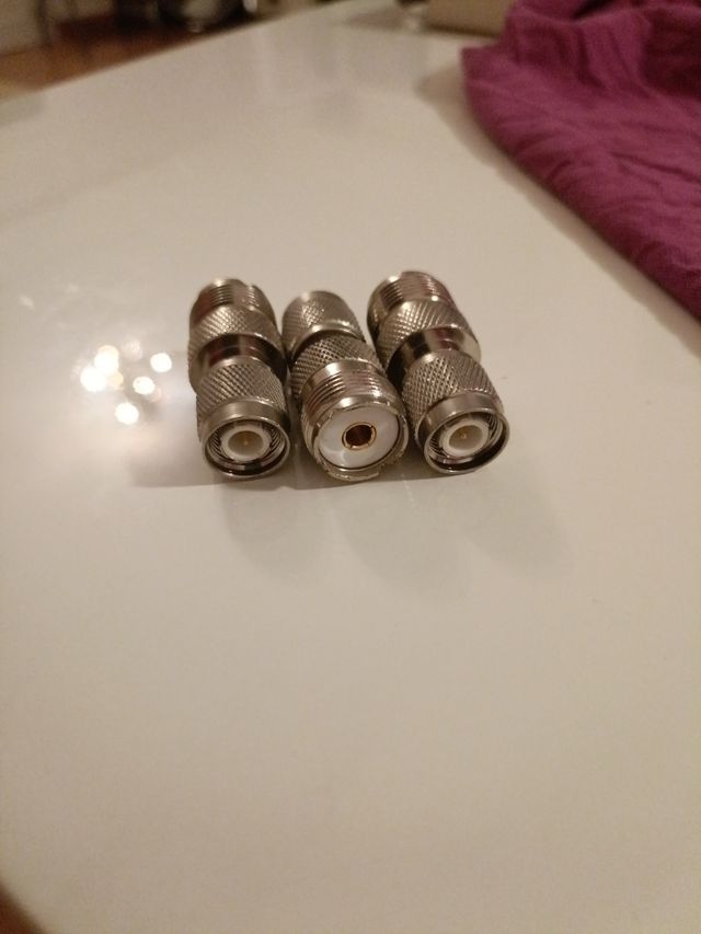 Adaptador BNC macho a PL hembra