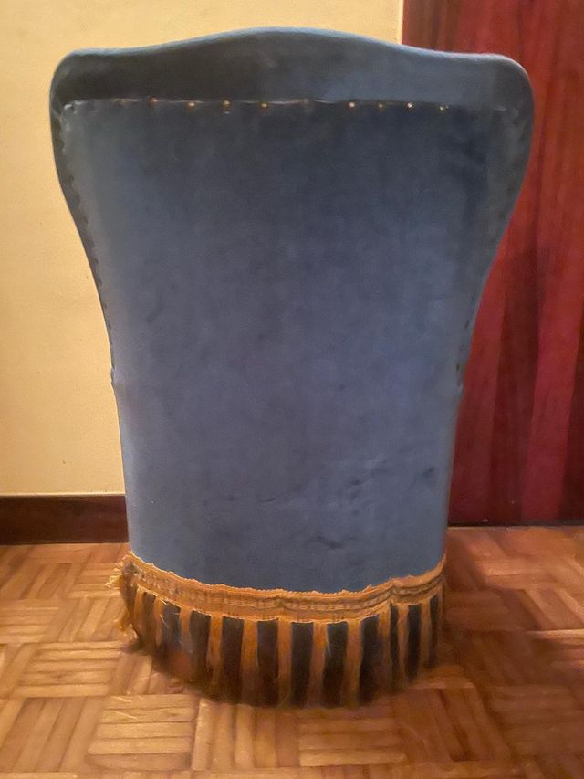 Sillon antiguo azul turquesa