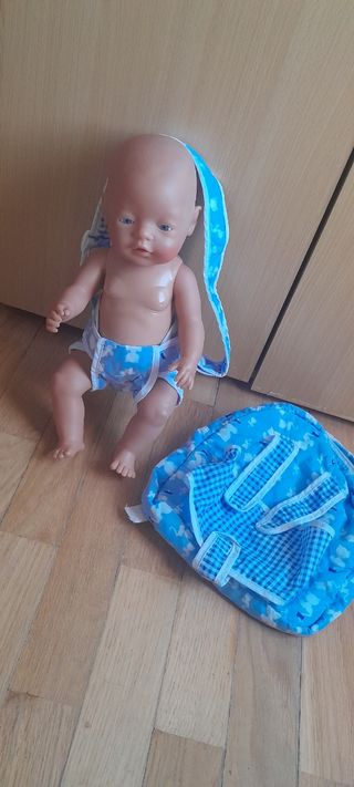 Mochila portabebes juguete