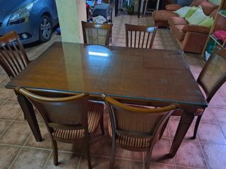 Mesa comedor y 6 sillas