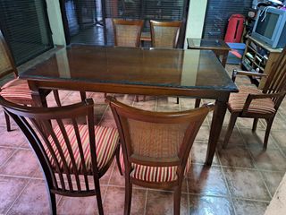 Mesa comedor y 6 sillas