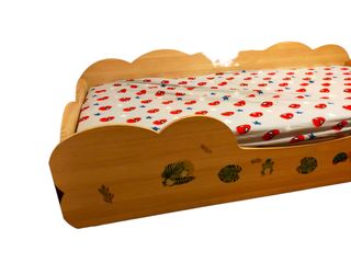 Lettino per bambini in stile Montessori
