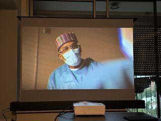 Pantalla proyector eléctrica