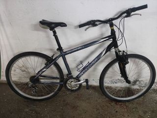 Bicicleta MONTAÑA GIANT