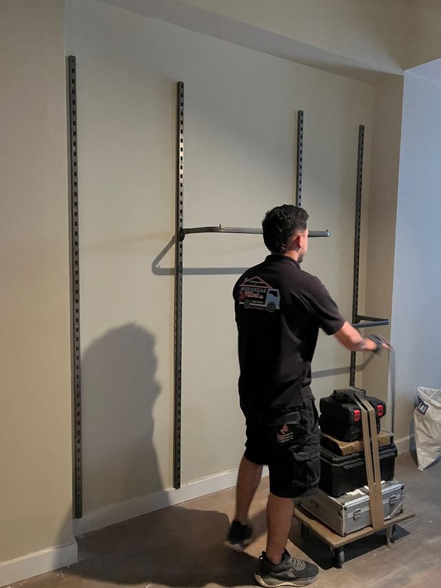 Servicios de Montadores de mobiliarios en general