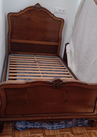 Dormitorio de castaño