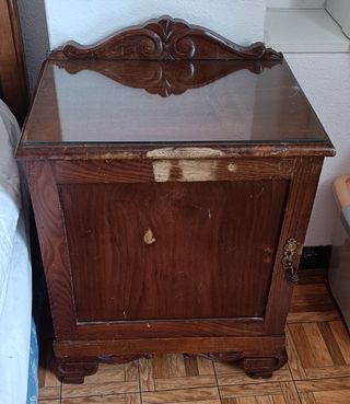 Dormitorio de castaño