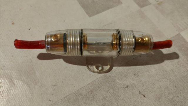 portafusibles agu car audio