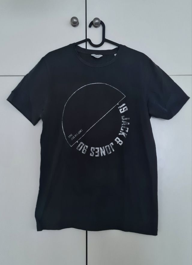 Camiseta verde oscura J&J