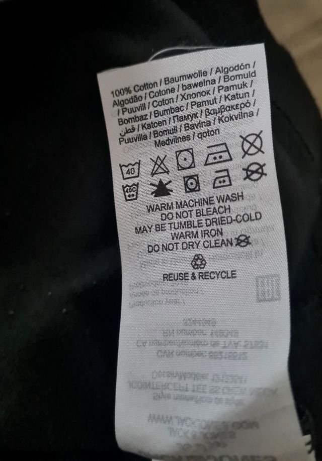 Camiseta verde oscura J&J