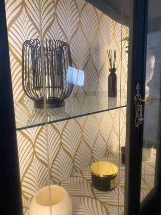 Vitrina antigua restaurada