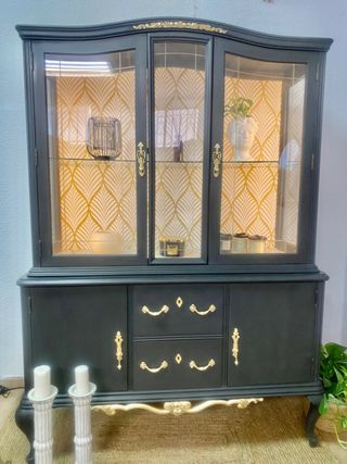 Vitrina antigua restaurada