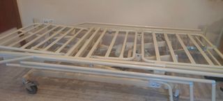 Cama articulada + colchón antiescaras + motor