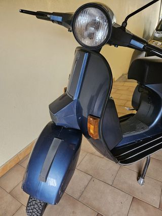 Vespa Iris 200
