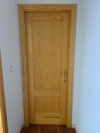 Lote de 9 puertas en perfecto estado