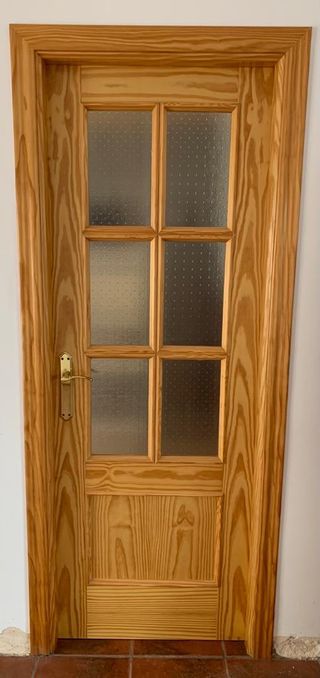 Lote de 9 puertas en perfecto estado