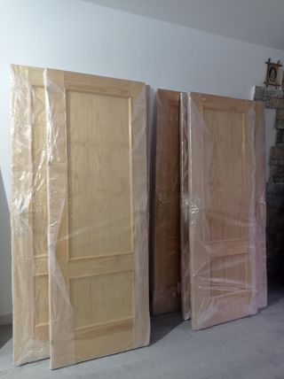 Lote de 9 puertas en perfecto estado