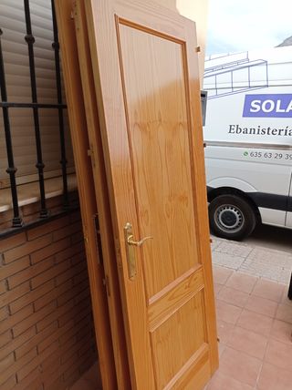 Lote de 9 puertas en perfecto estado