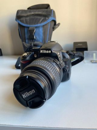 Cámara réflex NIKON