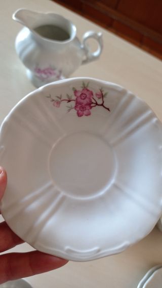 Juego de café porcelana marca Daina