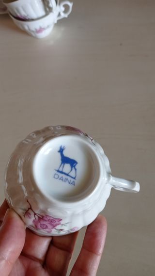Juego de café porcelana marca Daina