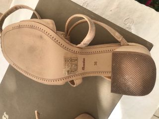 Bata ~ Sandali scamosciati con borchie