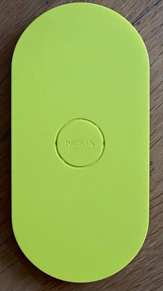 Cargador Inalambrico Nokia DT900 amarillo