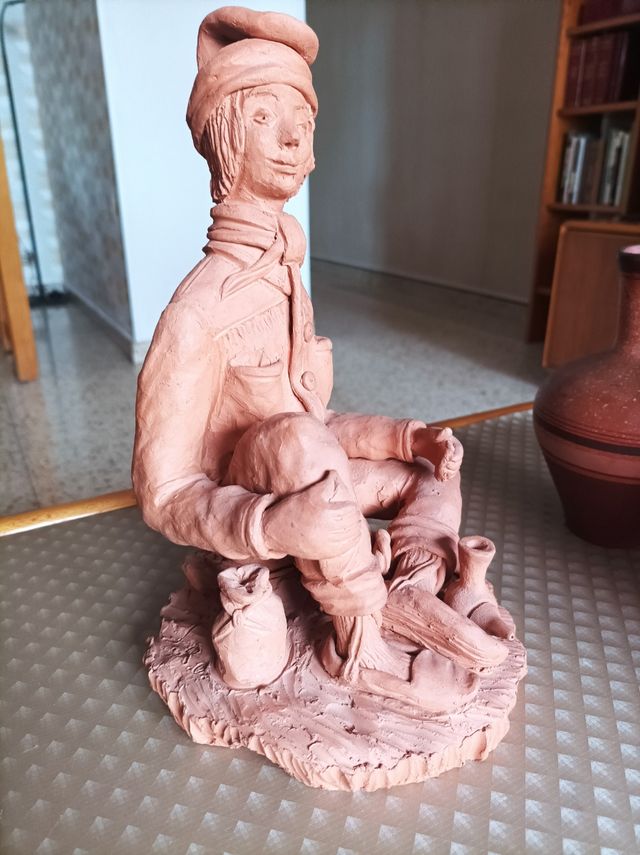 Botijos vintage y figura