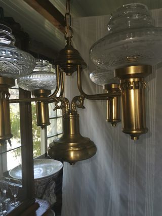 Lámpara vintage de bronce de cuatro focos