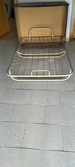 Cama plegable. con colchon