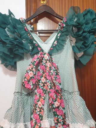 Vestido de flamenca niña