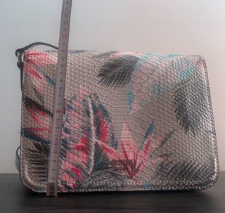 bolso floral guees