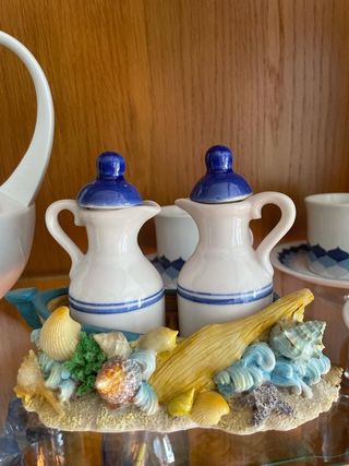 Juego de café de 8 tazas.