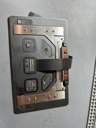 trackpad macbook pro A2338
