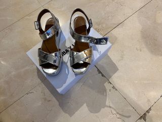 Sandalias Bimba y Lola numero 38