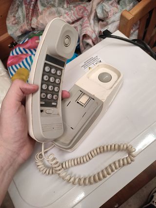 Teléfono antiguo 