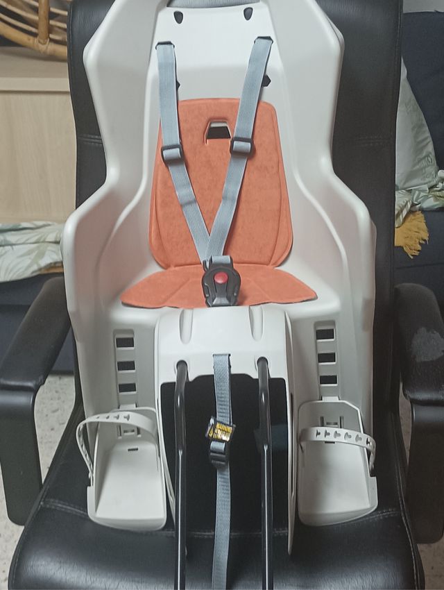 Silla porta-bebés en biblicleta, sin estrenar